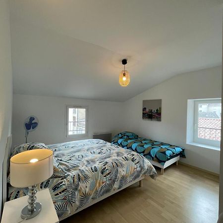 Superbe Appartement Avec 2 Chambres - 9 Personnes - Parking Prive ตูร์นง-โซร์-โฮน ภายนอก รูปภาพ