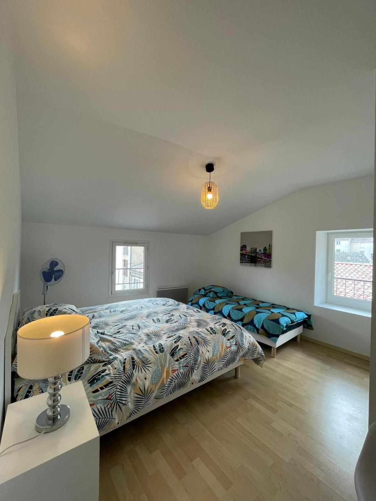 Superbe Appartement Avec 2 Chambres - 9 Personnes - Parking Prive ตูร์นง-โซร์-โฮน ภายนอก รูปภาพ
